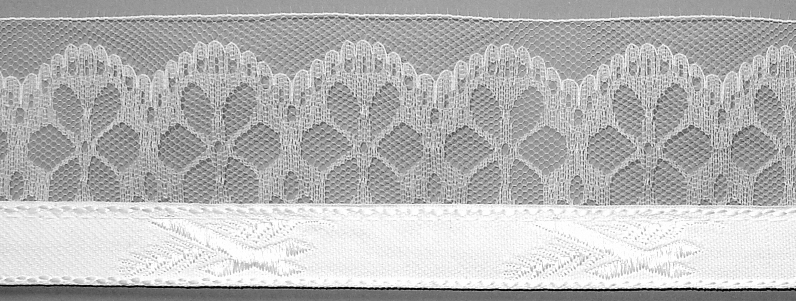 Meter Lotband K/P weiß mit 5 cm breiter Spitze (100 m/Rolle)